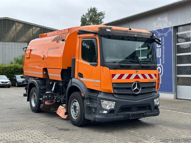 Kehrmaschine MERCEDES-BENZ ACTROS 1830 4x2 Kehrmaschine BUCHER OPTIFANT8000