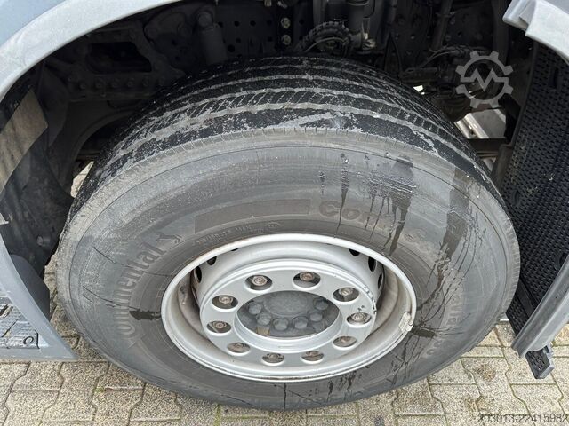 Kehrmaschine MERCEDES-BENZ ACTROS 1830 4x2 Kehrmaschine BUCHER OPTIFANT8000