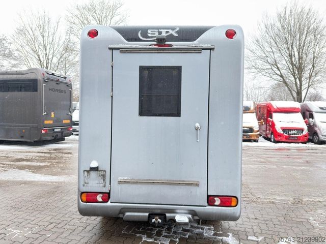 Livestock transporter RENAULT Master STX Haras 3 Sitzer