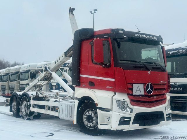 Abrollkipper MERCEDES-BENZ Actros 2545 Abroller Meiller RK 20.70 Lenk Retar