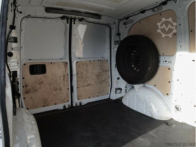 Customized van Mercedes-Benz Vito114 KA Kompakt ,Klima,Kamera,Tempomat