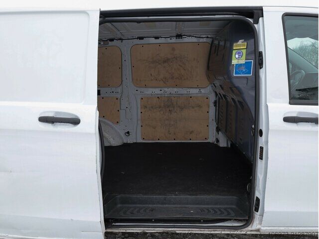 Customized van Mercedes-Benz Vito114 KA Kompakt ,Klima,Kamera,Tempomat