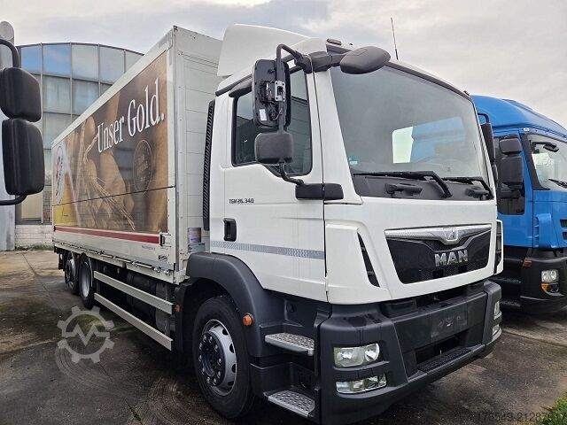 Van with tail lift MAN TGM 26.340