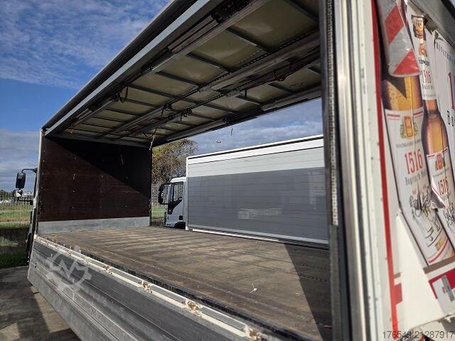 Van with tail lift MAN TGM 26.340