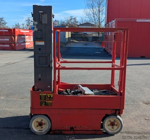 Scissor lift SkyJack SJ12