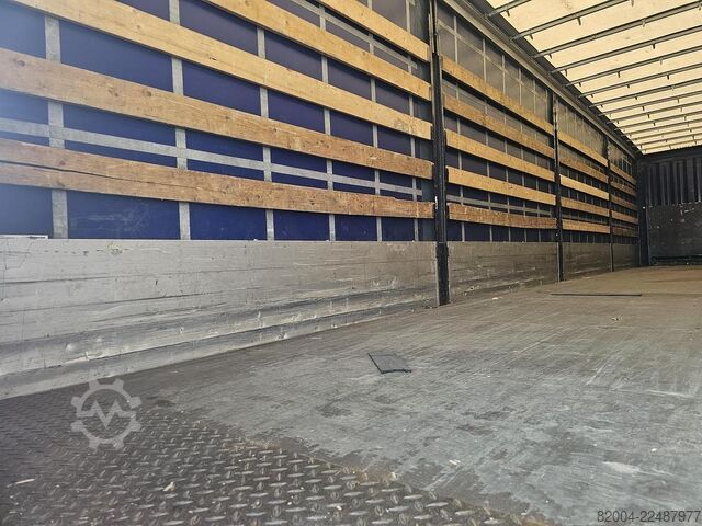 2015 KRONE SD/ ALUMINIUM RIMS/ ALUMINIUM SIDE BOARDS /HUCKAPACK/ SLIDING ROOF/ SAF DISC. KRONE SD/ ALUMINIUM RIMS/ ALUMINIUM SIDE BOARDS /HUCK...