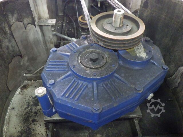 Gebrauchter Edelstahl-Planetenmischer Grieser Modell VPL 350 mit Mischbehältern. GRIESER VPL 350