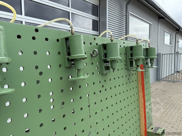Pneumatic gluing press UNBEKANNT 