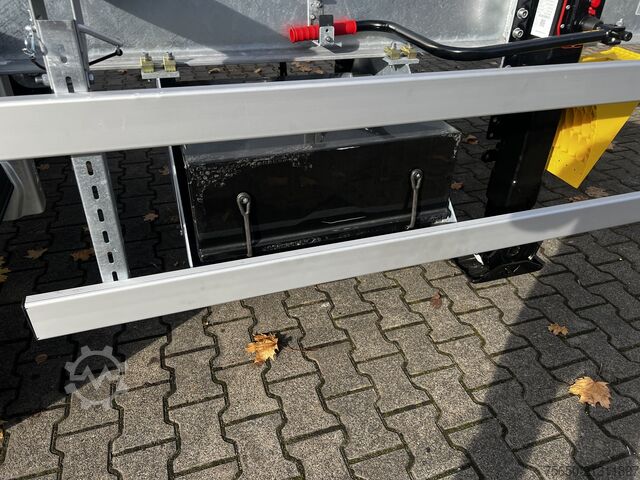 Anhänger-Wechselfahrgestell Möslein BDF  Tandem- BDF- Wechselanhänger mit Ladebordwand