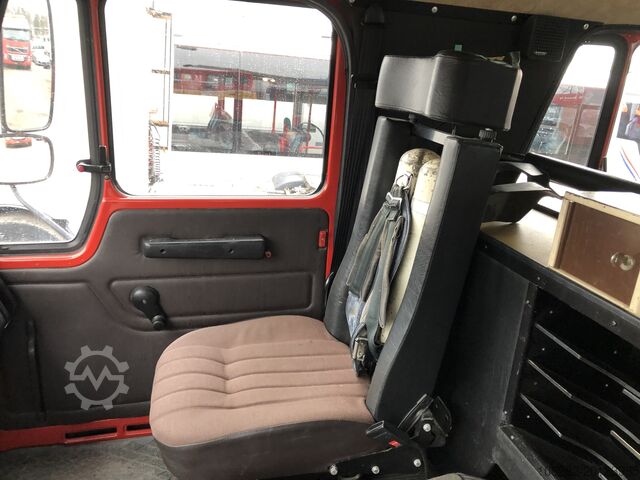 Truck chassis Mercedes-Benz 1622 SK 4x4 4WD Seilwinde Steel/Steel