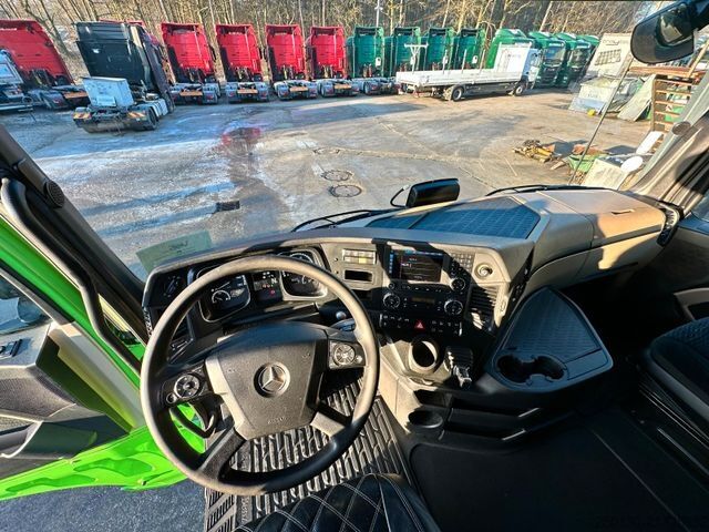 LKW-Fahrgestell MERCEDES-BENZ Actros 2551 6x2 LL Lenk/Lift  Retarder