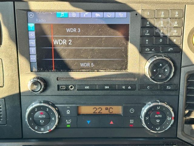 LKW-Fahrgestell MERCEDES-BENZ Actros 2551 6x2 LL Lenk/Lift  Retarder