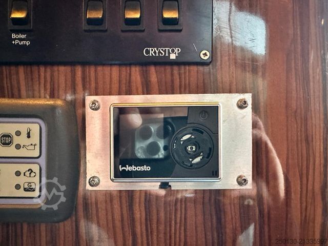 Viehtransporter LKW SCANIA R380 6x2 LL 7 Pferde + Bad/ TV/ WC/ Küche