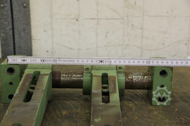 Engine mount unbekannt 400/367/H90 mm