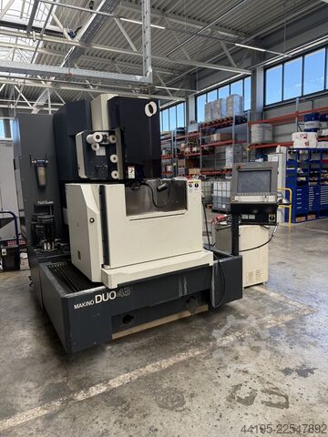 Drahterodiermaschine Makino DUO 43