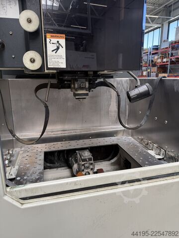 Drahterodiermaschine Makino DUO 43