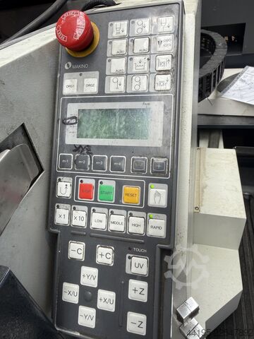 Drahterodiermaschine Makino DUO 43