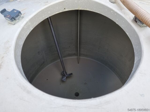 Plastic agitator tank  