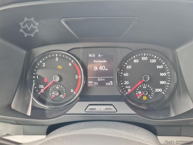 Transporter mit Koffer VW Crafter 35 Koffer LR KAMERA NAVI TEMPOMAT 2x