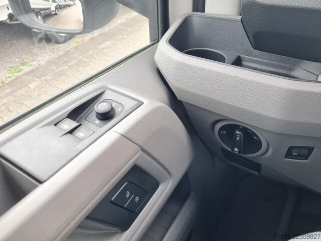 Transporter mit Koffer VW Crafter 35 Koffer LR KAMERA NAVI TEMPOMAT 2x