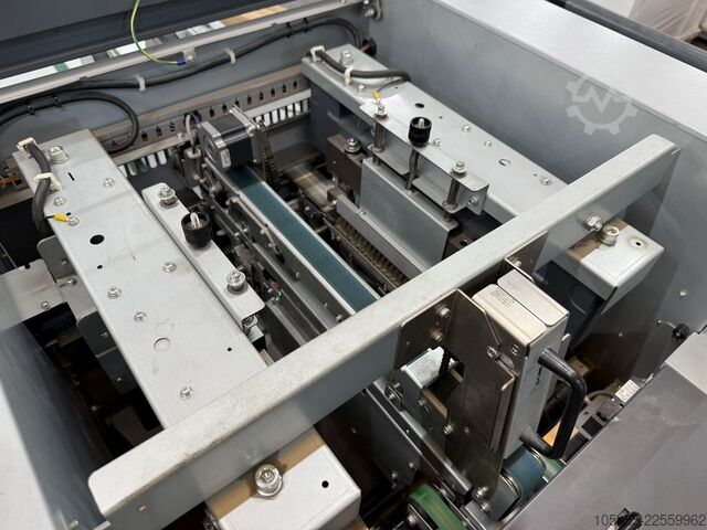 Querformat-Broschürenfertiger mit Dreimesser-Schneider Horizon SPF-200L