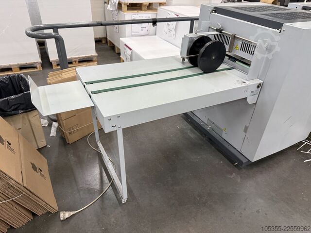 Querformat-Broschürenfertiger mit Dreimesser-Schneider Horizon SPF-200L