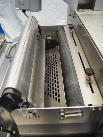 Traysealer / Tray sealing machine MULTIVAC T300
