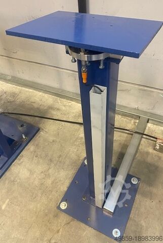 Robot polishing machine for long parts Weiz LSPM