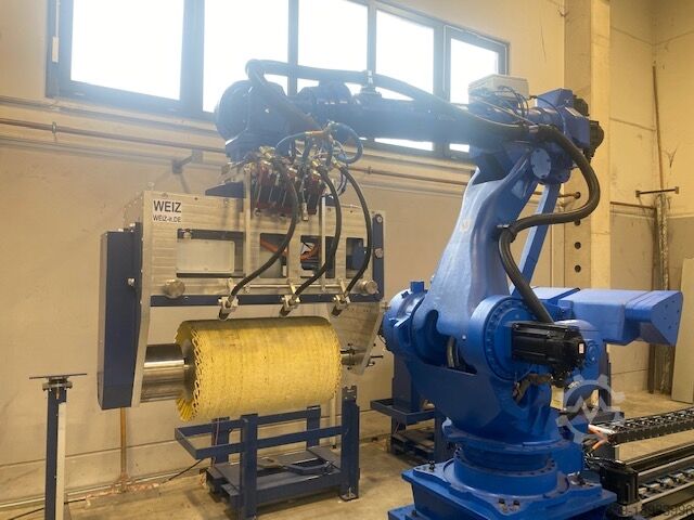 Robot polishing machine for long parts Weiz LSPM