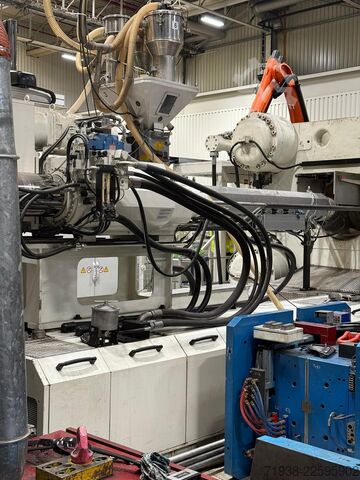 Injection molding machine Engel DUO 11050/2300