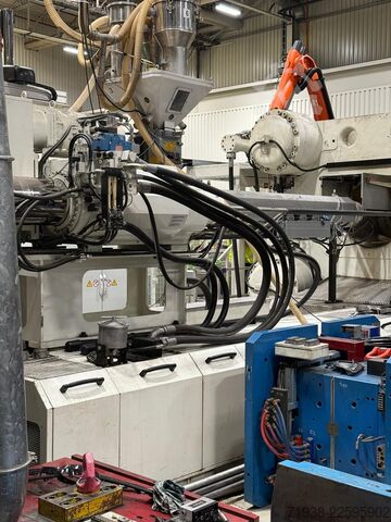 Injection molding machine Engel DUO 11050/2300