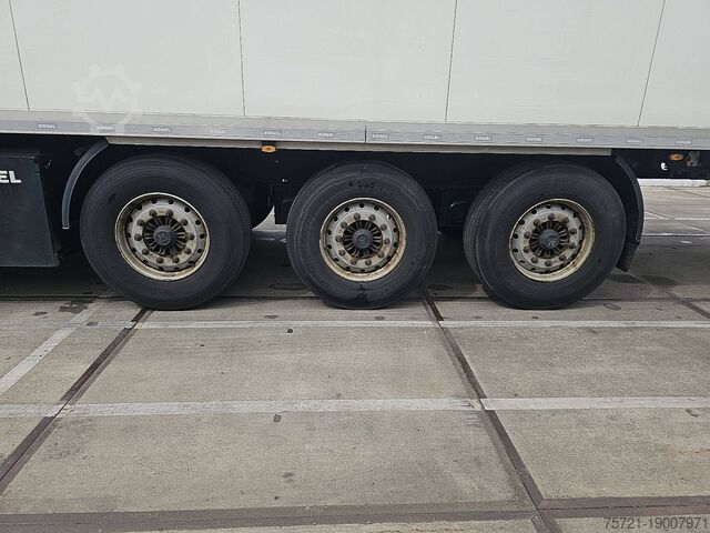Refrigerated/frozen transport KOGEL DOPPELSTOCK BLUMENBR Thermoking SLX300