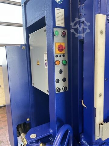 Bale press Strautmann PP1207