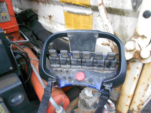 Tipper van MAN MAN LE8.150 mit Palfinger PKG7001