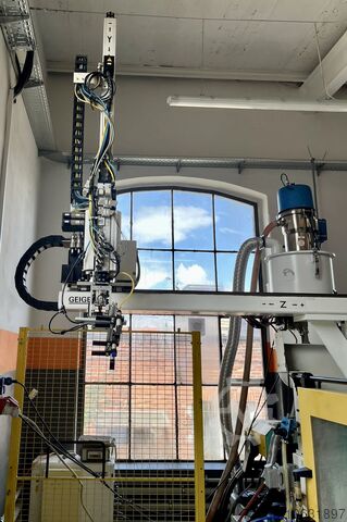 Injection molding machine Arburg 470C 1500-350