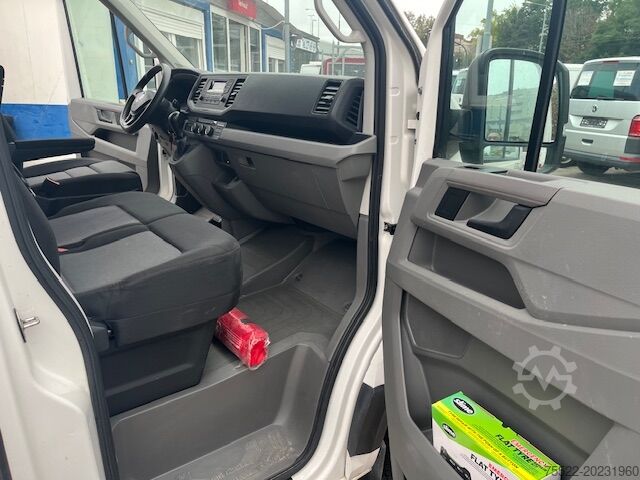 Box van high + long VW Crafter
