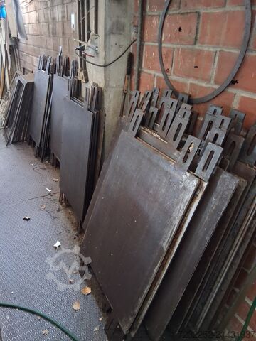 Produktionslinie für Gummi- und EVA-Schaumstoff MODERNE MECCANICHE - FECKEN KIRFEL 