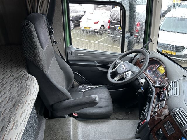 Standard tractor DAF CF 330 FT / Sleeper Cab / 616 dkm / NL Truck