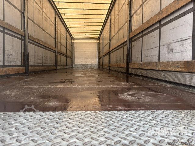 Open semitrailer with tarp Schmitz Cargobull Semitrailer Curtainsider Standard