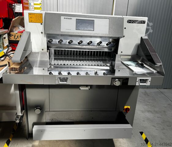 Paper cutting machine - guillotine Guowei QZYW 67 ET
