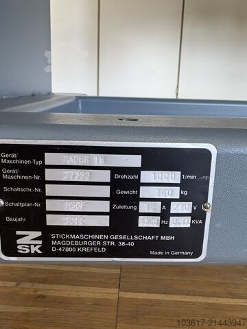 Embroiderer ZSK RACER 1 W Freiarm, Kappe & Bordüre