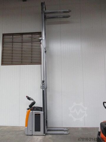 High lifting pallet truck STILL EXV-SF14