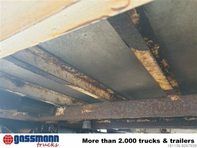 Wechselfahrgestell LKW Krone Wechselbrücke Koffer mit Rolltor