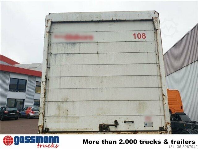 Wechselfahrgestell LKW Krone Wechselbrücke Koffer mit Rolltor