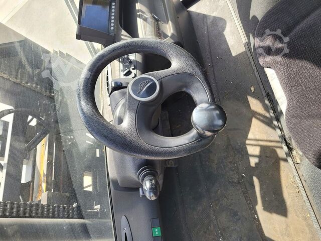 4-wheel forklift Linde H70T-03 EVO