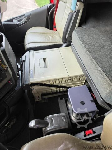 Kranwagen Volvo FH 8*2 500 !!8x2!! FASSI F990 (99tm) JIB LIER!!...