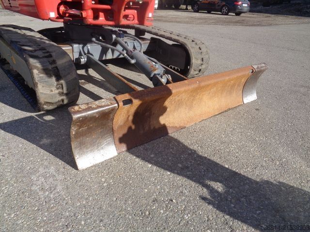 Minibagger TAKEUCHI TB 225 Powertilt Löffel Taklock 2.400 kg