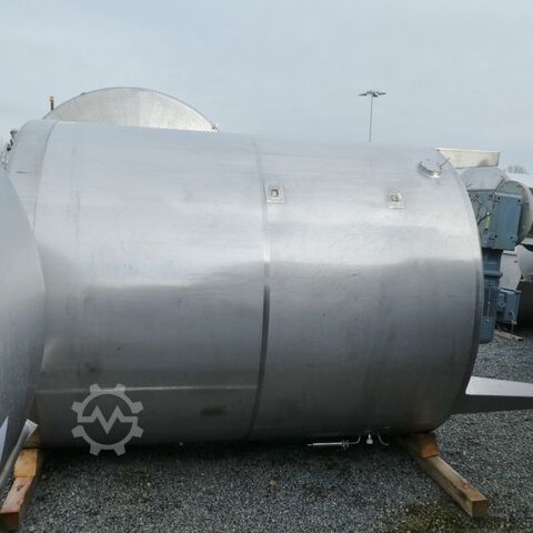 8000 Liter isolierter Rührwerksbehälter aus V2A mit Balkenrührwerk und CIP-Sprühkugeln  7241