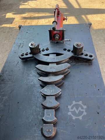 Rohrbiegemaschine