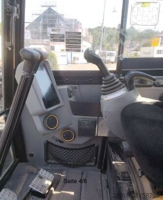 Mini excavator JCB 86C-2
